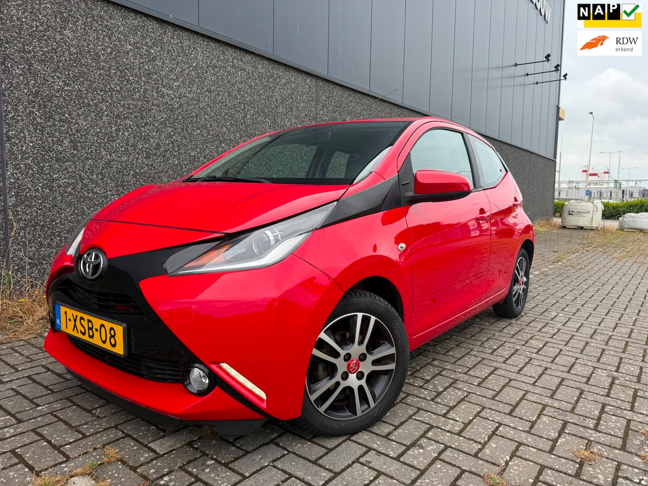 Toyota Aygo - 1.0 VVT-i x-play/1ste eigenaar/Dealer OH/Nieuwe APK en beurt! - AutoWereld.nl