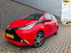 Toyota Aygo - 1.0 VVT-i x-play/1ste eigenaar/Dealer OH/Nieuwe APK en beurt