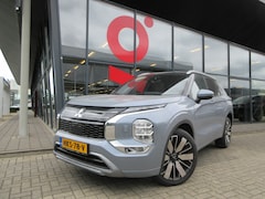 Mitsubishi Outlander - 2.4 PHEV Instyle+ 4WD AUTOMAAT 306 PK | TREKHAAK |