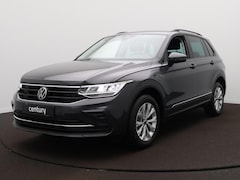 Volkswagen Tiguan - 1.4 TSI eHybrid Life Automaat | LED - ErgoActive stoel | PDC | Side Assist | Stoelverwarmi