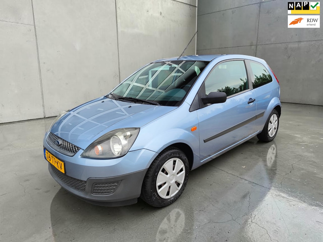 Ford Fiesta - 1.3-8V Champion airco - AutoWereld.nl