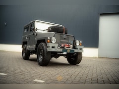 Land Rover 88 - pick up Lightweight Airportable