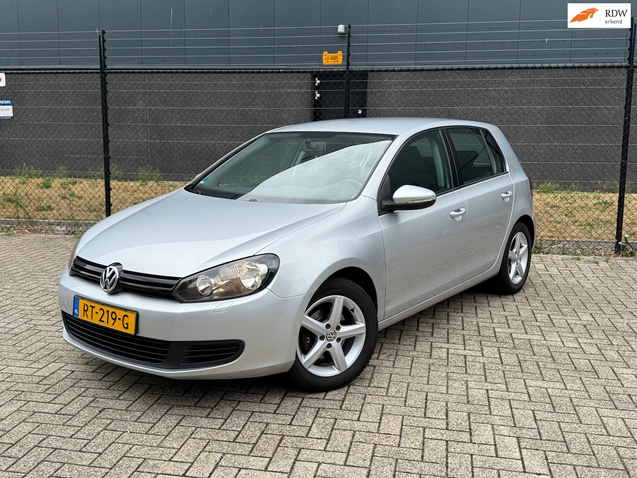 Volkswagen Golf - 1.6 |Airco| |Camera| |Stoelverwarming| |Trekhaak| - AutoWereld.nl