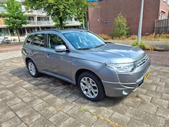 Mitsubishi Outlander - 2.0 PHEV instyle Hybrid 1-Eigenaar Leder Panorama
