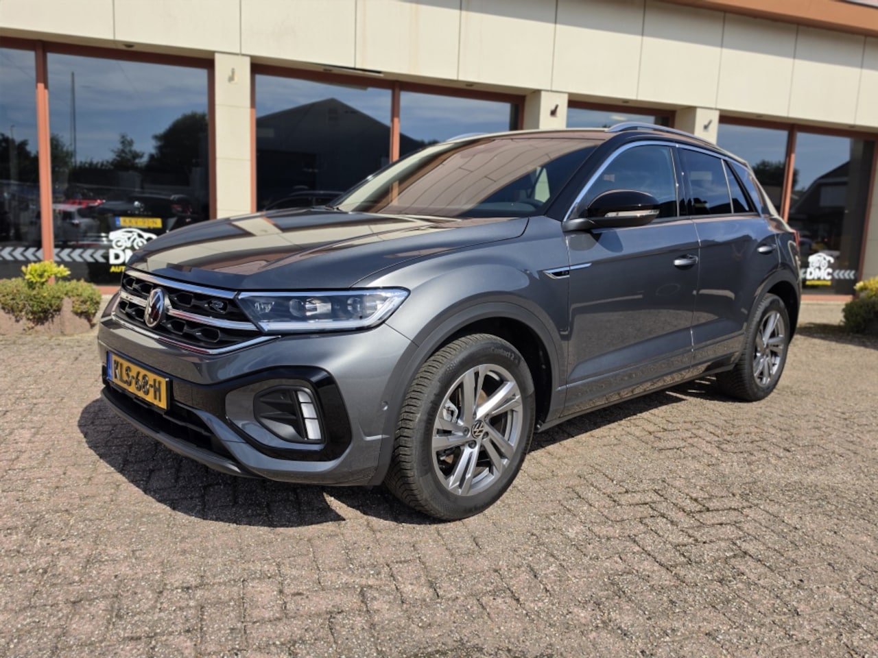 Volkswagen T-Roc - 1.5 TSI R-Line | Virtuel | Clima | Navi | parkassist | IQ Light - AutoWereld.nl