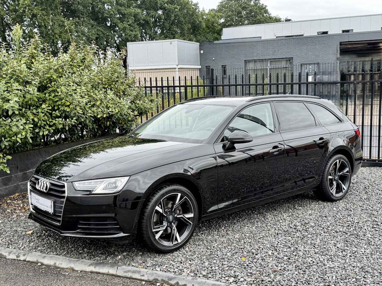 Audi A4 Avant - 1.4 TFSI ACT S-Tronic Virtuel|Navi|Keyles|PDC Zwart - AutoWereld.nl