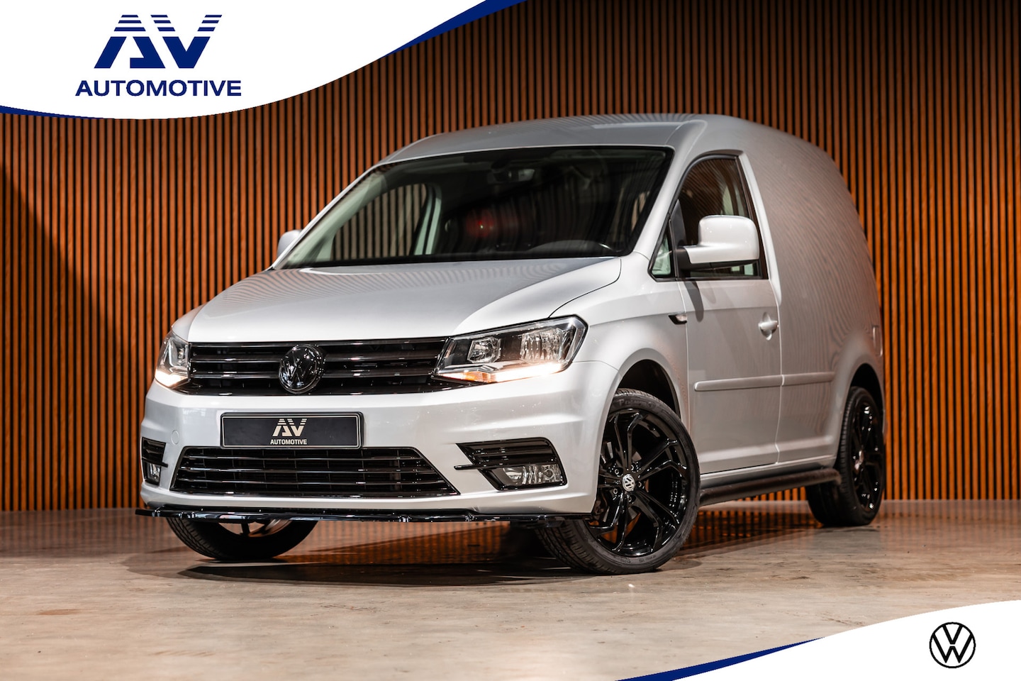 Volkswagen Caddy - 2.0 TDI DSG Highline | CarPlay | Navigatie | MF Stuur | Trekhaak | Lederen bekleding | Air - AutoWereld.nl