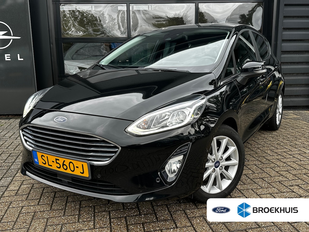 Ford Fiesta - 1.0 100 PK Titanium X | ADAPTIEVE CRUISE CONTROL| B&O SOUND| VOORRUITVERWARMING| CAMERA + - AutoWereld.nl