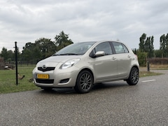 Toyota Yaris - Charade 1.3 Club | AIRCO | ELEC RAMEN | TREKHAAK