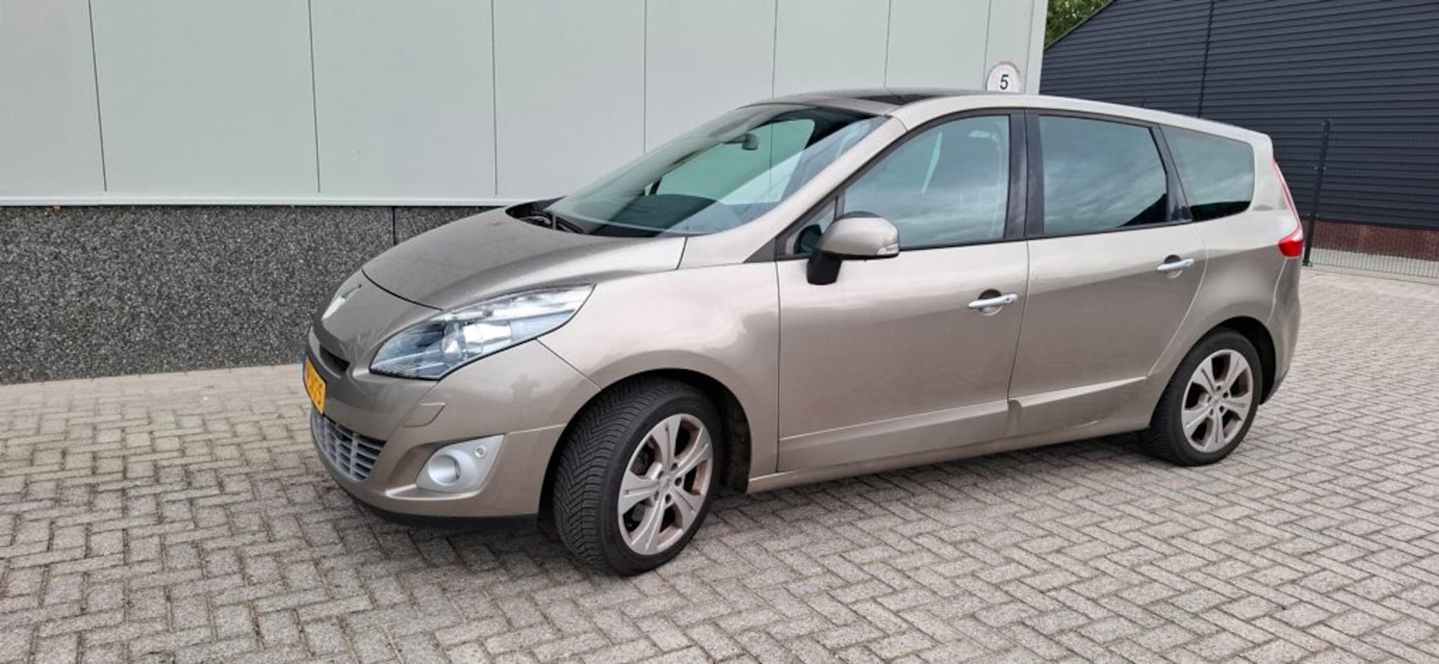 Renault Grand Scénic - 1.4 TCe Dynamique 1.4 TCe Dynamique - AutoWereld.nl