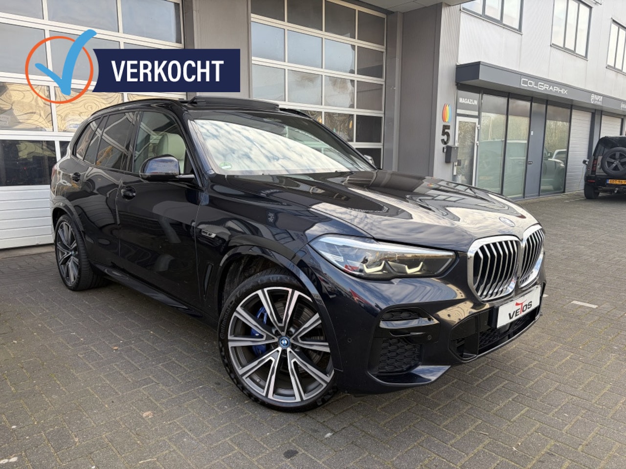 BMW X5 - xDrive45e High Exec M SPORT / LED / DEALER AUTO - AutoWereld.nl