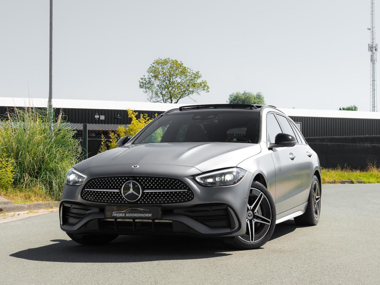 Mercedes-Benz C-klasse Estate - 300 e AMG|Panoramadak|Night pakket|Distronic plus|Massage|Stoel ventilatie|Stoel verw.|Ele - AutoWereld.nl