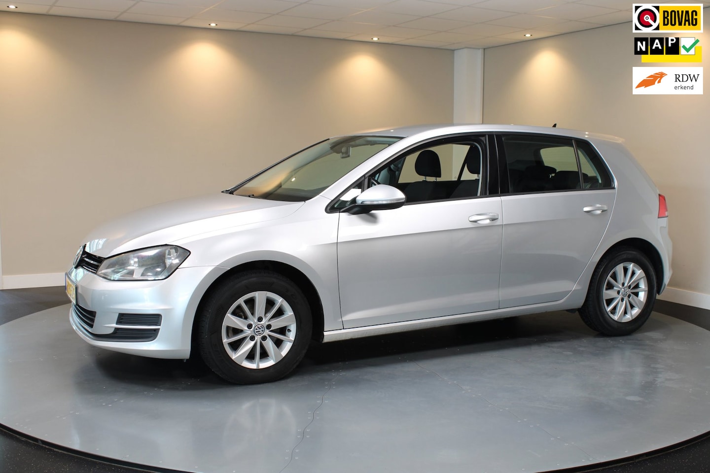 Volkswagen Golf - 1.4 TSI Comfortline *Automaat* Top onderhouden! Distr.riem VV|Navi|Climate|Cruise|NAP - AutoWereld.nl