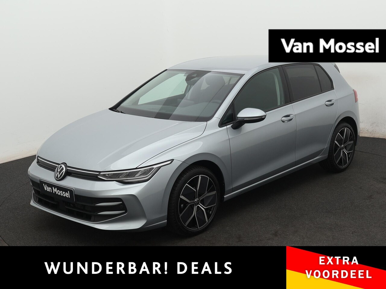 Volkswagen Golf - 1.5 TSI Oranje Edition 116 PK | EM | Apple Carplay | 18" Lichtmetalen velgen | Climate con - AutoWereld.nl