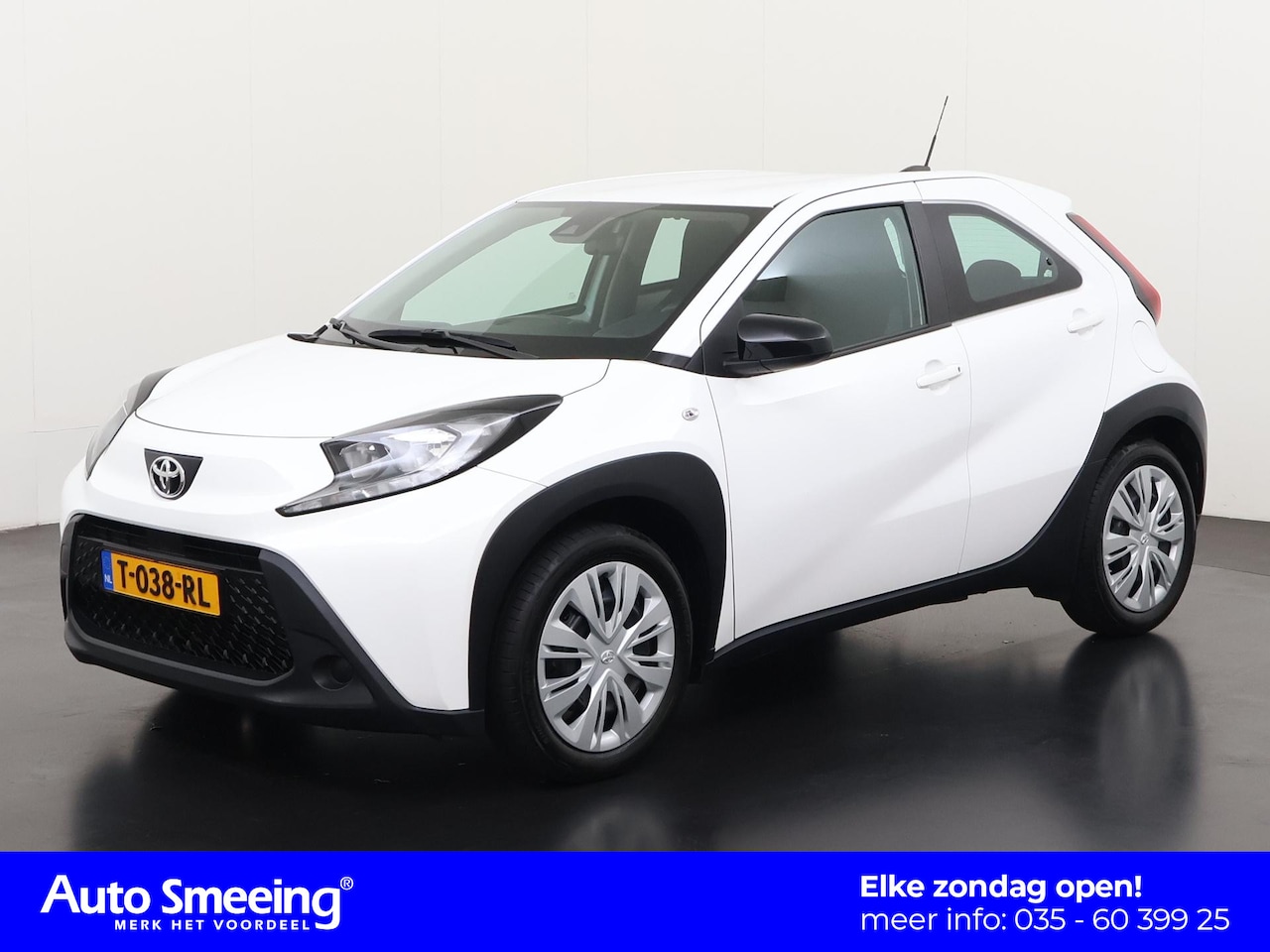 Toyota Aygo X - 1.0 VVT-i MT Play Trekhaak | Camera | Apple/Android Carplay | Zondag Open! - AutoWereld.nl