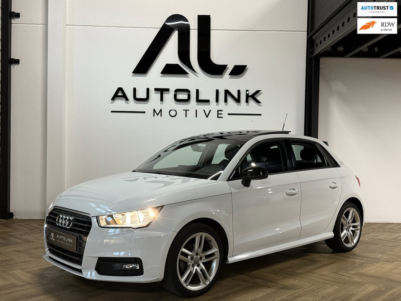 Audi A1 Sportback - Audi A1 Sportback 1.0 TFSI Pro Line Automaat Clima PANO FULL! - AutoWereld.nl