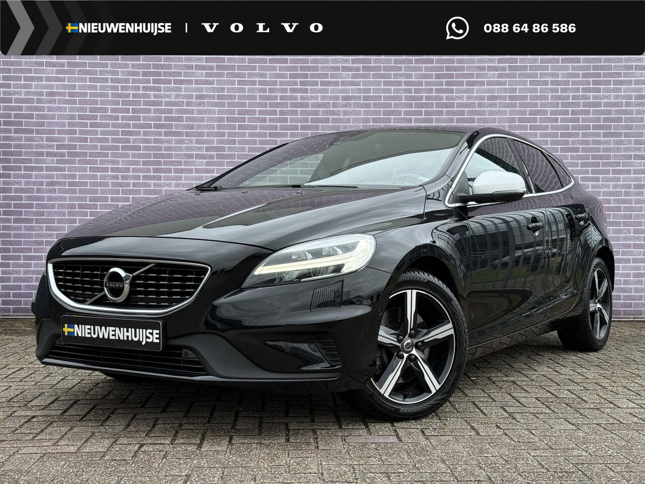 Volvo V40 - 1.5 T3 Polar+ Sport | Trekhaak | DAB | Harman/Kardon | Keyless entry/start | Panoramadak | - AutoWereld.nl