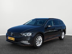 Volkswagen Passat Variant - 1.5 TSI Comfort Business | 150Pk | Automaat | Navi | Clima | Trekhaak |