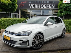 Volkswagen Golf - 1.4 TSI PHEV GTE | PANORAMA | KEYLESS | APPLE CARPLAY | STOELVERWARMING | ADAPTIEF | KLEPP