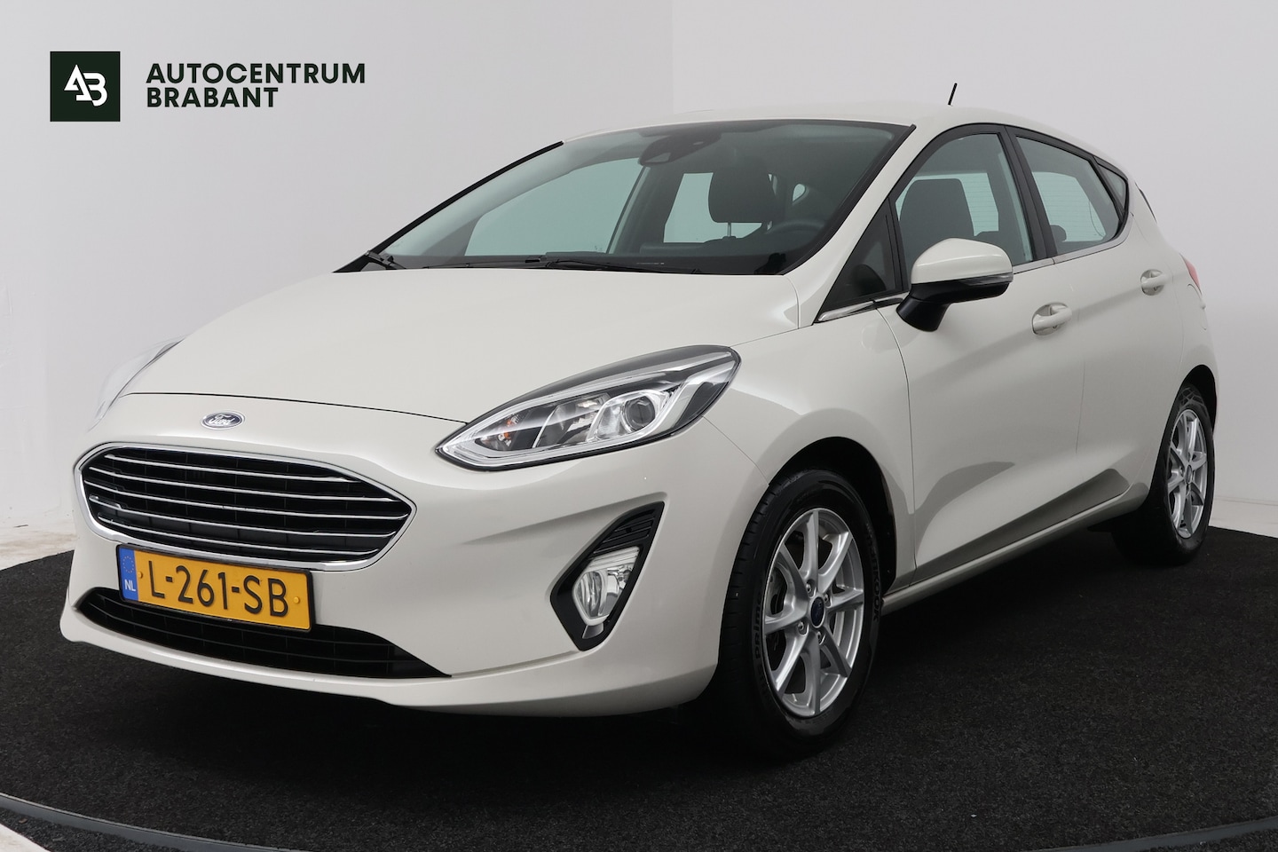 Ford Fiesta - 1.0 EcoBoost Titanium X (STOEL/STUUR VERWARMING, NAVIGATIE, PARKEERSENSOREN) - AutoWereld.nl