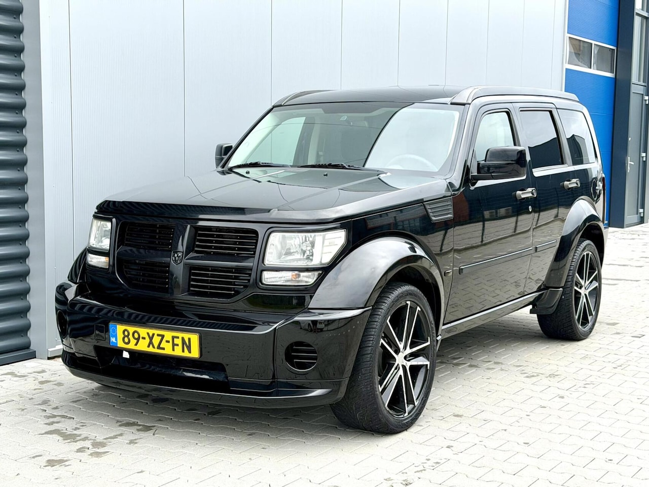 Dodge Nitro - 3.7 V6 SE - Benzine - Automaat - Airco ! - AutoWereld.nl