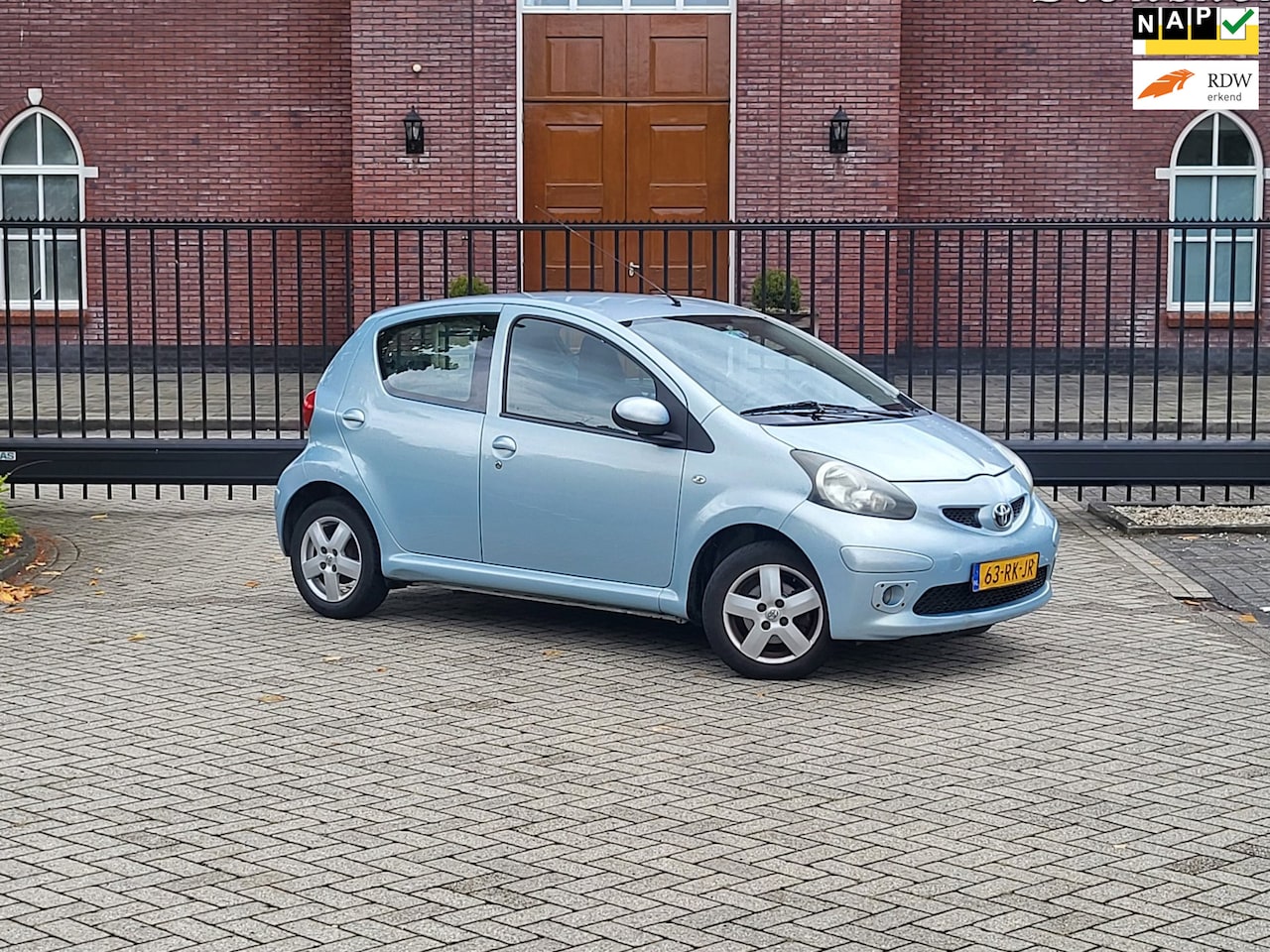 Toyota Aygo - 1.0-12V Sport / 1e eigenaar / Airco / Nieuwe Apk / 5 Drs - AutoWereld.nl