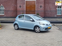 Toyota Aygo - 1.0-12V Sport / 1e eigenaar / Airco / Nieuwe Apk / 5 Drs