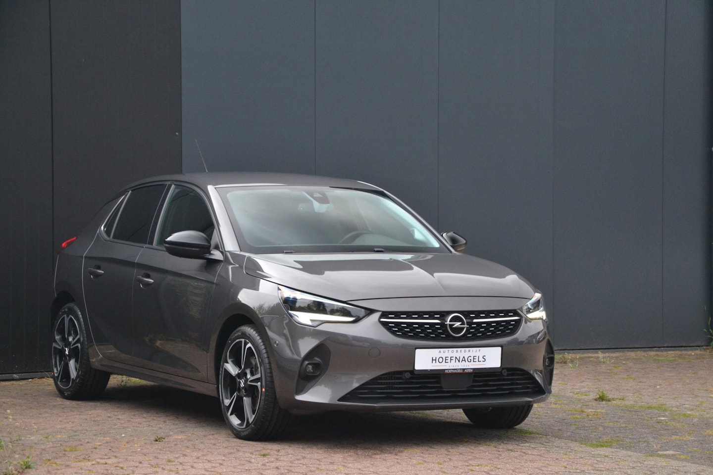 Opel Corsa - 1.2 GS Line 100 PK * Two-Tone - * Velgen 17'' * Led * Navi / Carplay - AutoWereld.nl