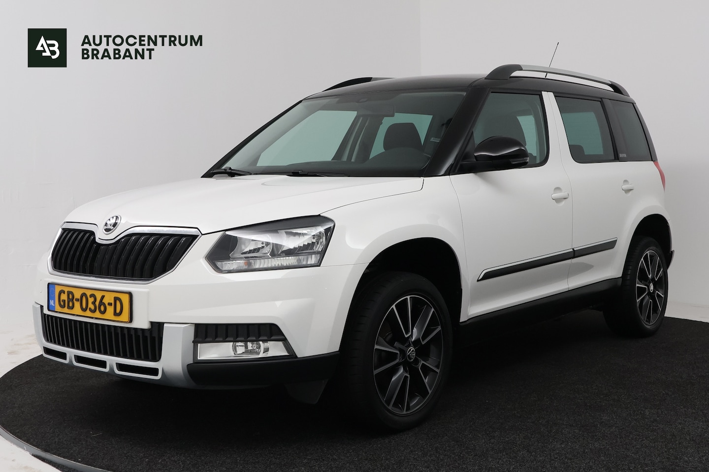 Skoda Yeti Outdoor - 1.2 TSI Adventure (CAMERA, STOELVERWARMING, NAVIGATIE) - AutoWereld.nl