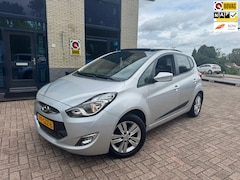 Hyundai ix20 - 1.6i i-Catcher- pano dak- automaat-navi-leer
