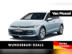 Volkswagen Golf - 1.5 eTSI Life Edition 116PK Automaat | 360 camera | IQ Lights | 17" Lichtmetalen velgen |
