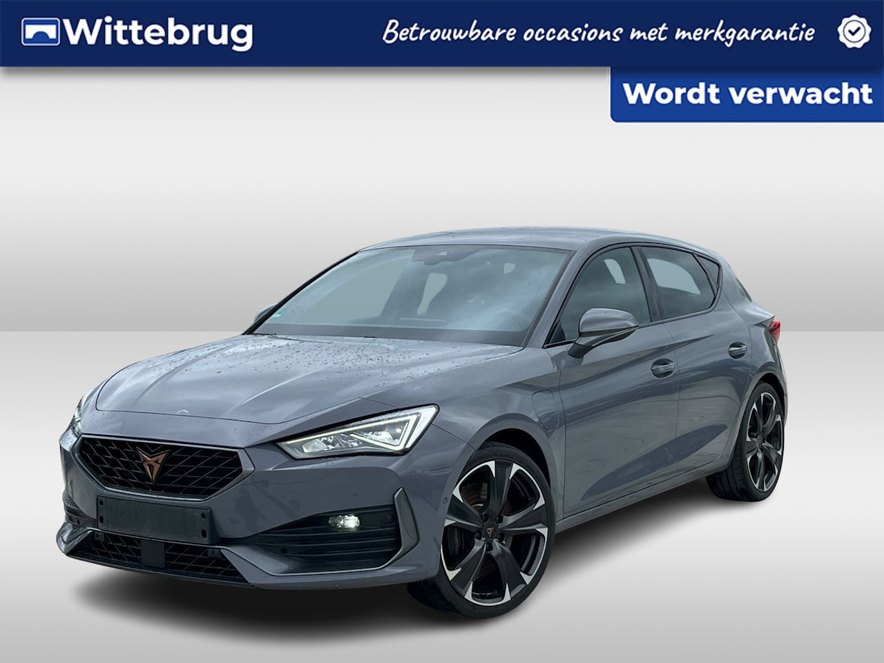 CUPRA Leon - 1.4 e-Hybrid 245pk Performance DSG Automaat / Navigatie / APP / LED / Park Assist / Camera - AutoWereld.nl