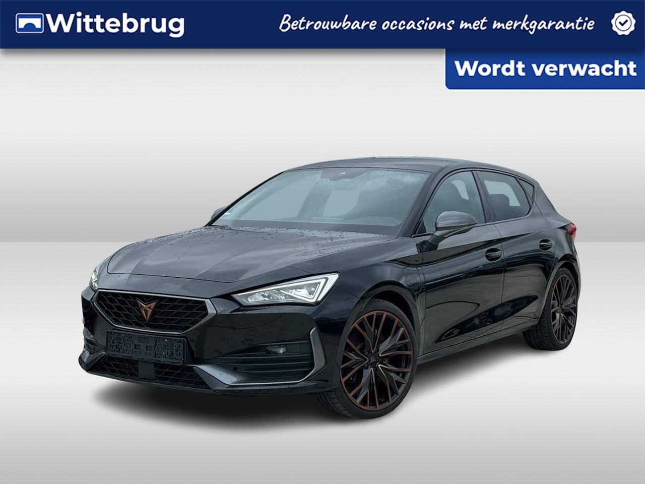 CUPRA Leon - 1.4 e-Hybrid 245pk Performance DSG Automaat / Navigatie / Full LEd / LM 19 inch / Parkeers - AutoWereld.nl
