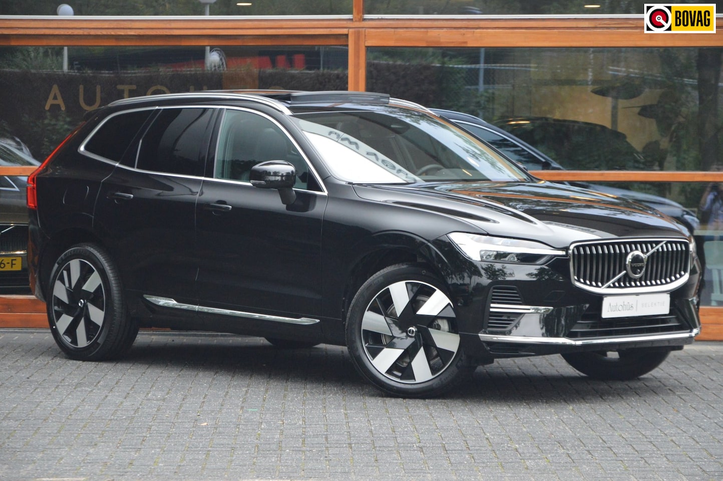 Volvo XC60 - T6 Hybrid AWD Plus Bright | 360° Camera | Panoramadak | Harman/Kardon | Stoel + Stuur Verw - AutoWereld.nl