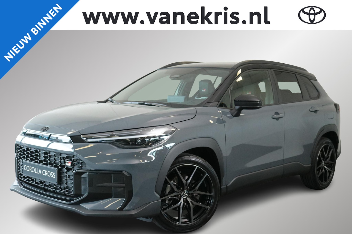 Toyota Corolla Cross - Hybrid 180 GR Sport Hybrid 180 GR Sport, Plus Pack, Nieuw en in september leverbaar met €2000 inruilpremie! - AutoWereld.nl