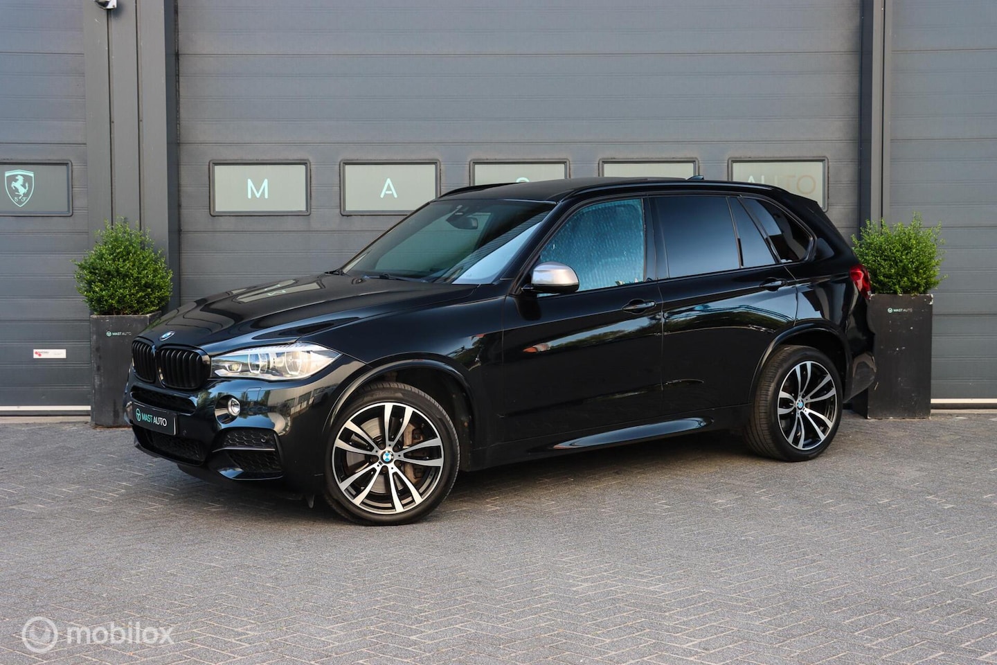BMW X5 - M50d|PANO|H&K AUDIO|SOFT CLOSE|CAMERA|MEMORY - AutoWereld.nl