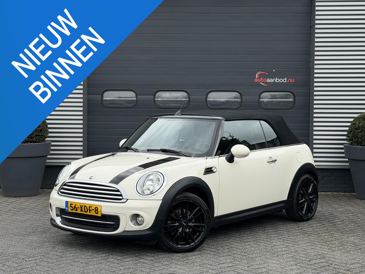 MINI Cabrio - 1.6 Cooper Chili | Climate Control | Lichtmetalen Velgen | Cruise Control | Stoelverwarmin - AutoWereld.nl