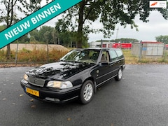 Volvo V70 - 2.5 T Exclusive ZO INGERUILD DUS ZO WEG PRIJSJE