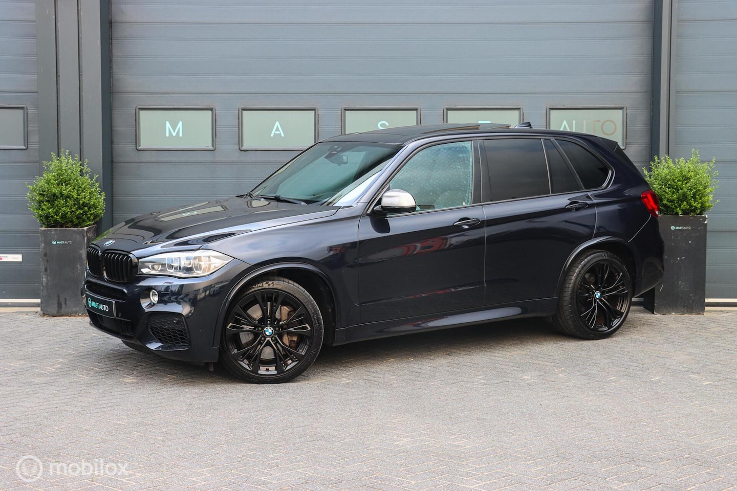 BMW X5 - M50d|PANO|H&K AUDIO|SOFT CLOSE|CAMERA|LEDER|MEMORY - AutoWereld.nl