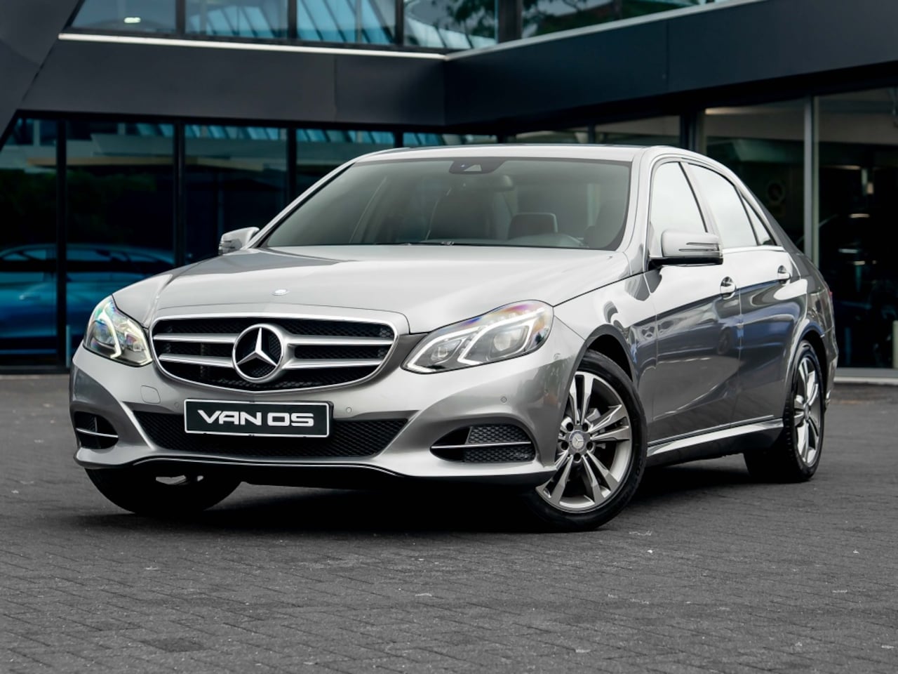 Mercedes-Benz E-klasse - 220 CDI Ambition Avantgarde | Trekhaak - AutoWereld.nl