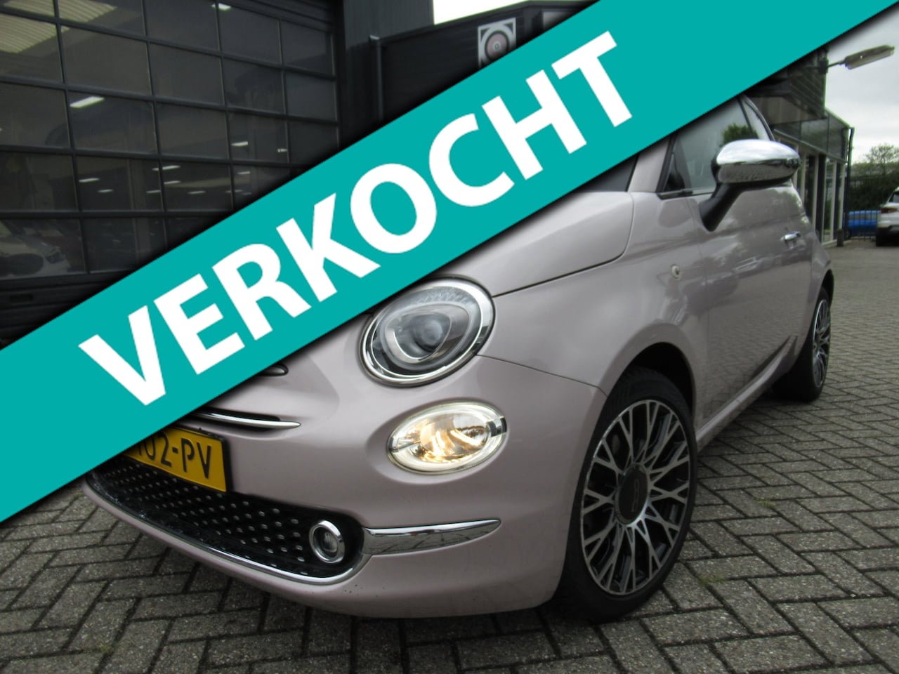 Fiat 500 - 1.0 Hybrid Star / NAV / PANO / PDC - AutoWereld.nl
