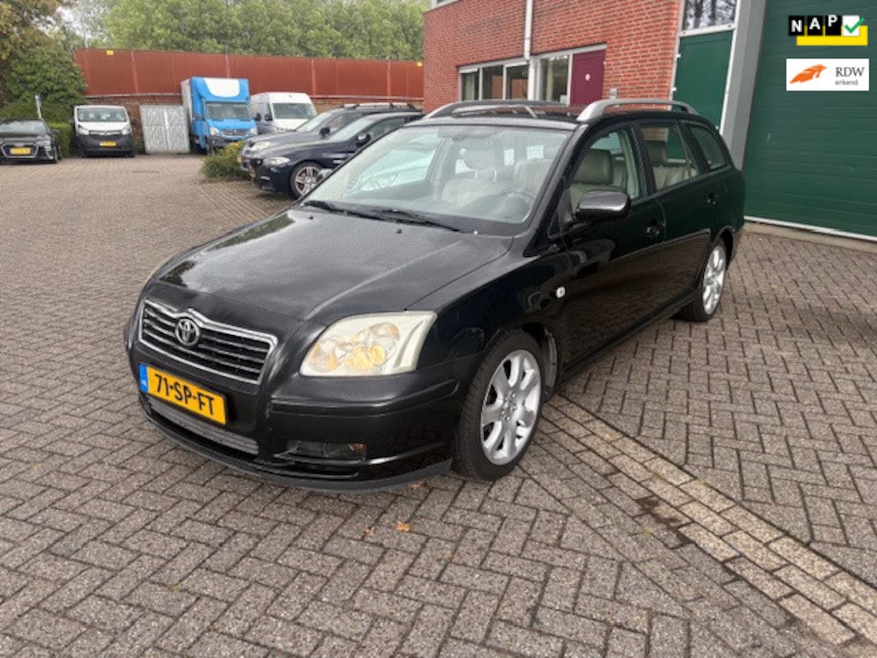 Toyota Avensis Wagon - 2.0 VVTi Executive automaat - AutoWereld.nl