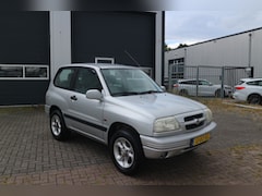 Suzuki Grand Vitara - 2.0 Metal Top 4WD