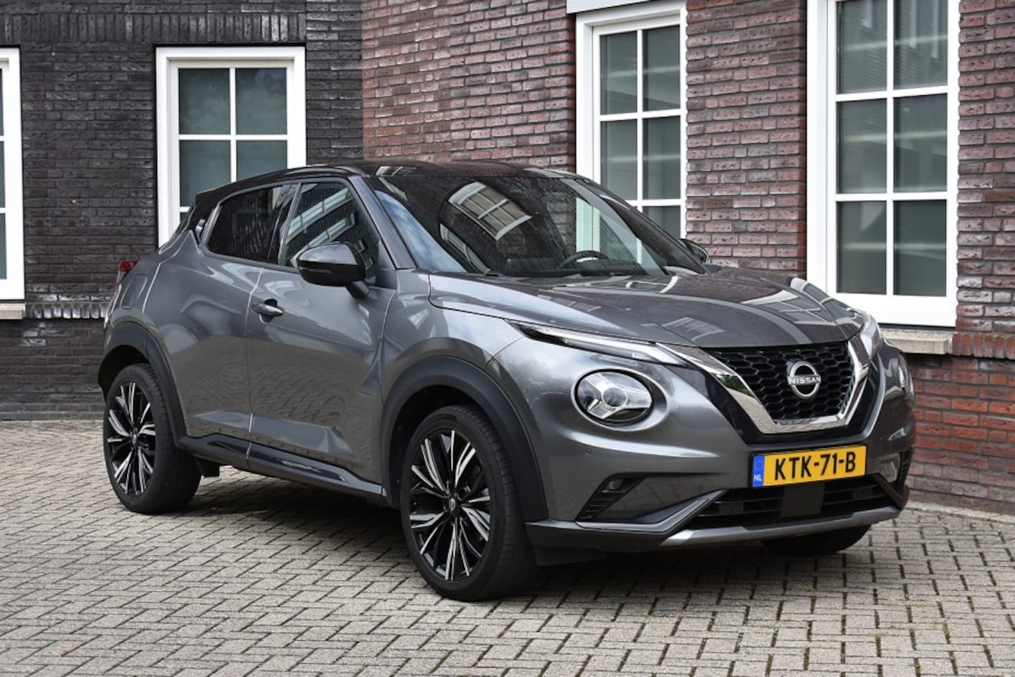 Nissan Juke - 1.0 DIG-T Automaat N-Design Enigma Black Wij zijn op afspraak geopend! Graag bellen voor u - AutoWereld.nl