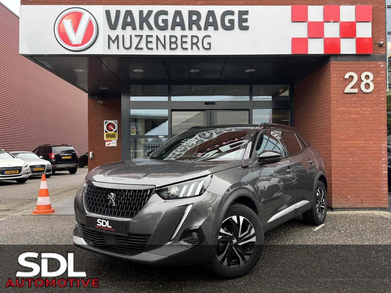Peugeot 2008 - 1.2 PureTech GT-Line // D.RIEM VERVANGEN // MASSAGE STOEL // LEDER // PANO SCHUIF-KANTELDA - AutoWereld.nl