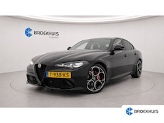 Alfa Romeo Giulia - 2.0 TURBO 280PK AWD SPRINT NAVI / LEDER / FULL-LED / KEYLESS / 19" LMV / CAMERA / ADAPT. C