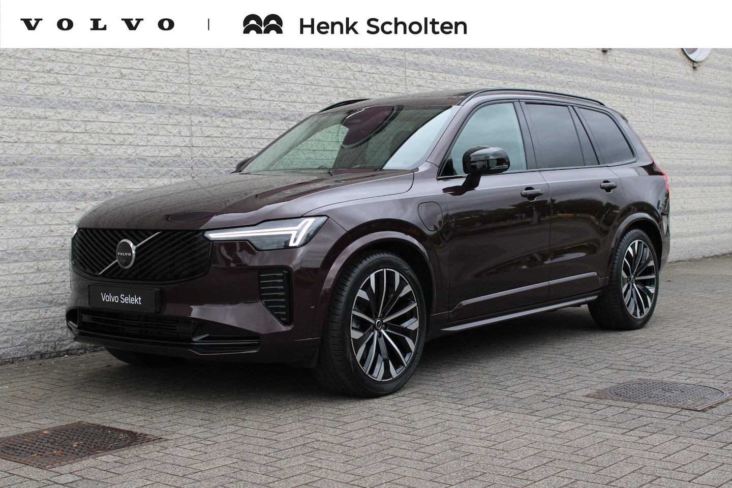 Volvo XC90 - 2.0 T8 Plug-in hybrid AWD Ultra Dark Luchtvering | Panoramadak | Trekhaak | Verwarmbare vo - AutoWereld.nl