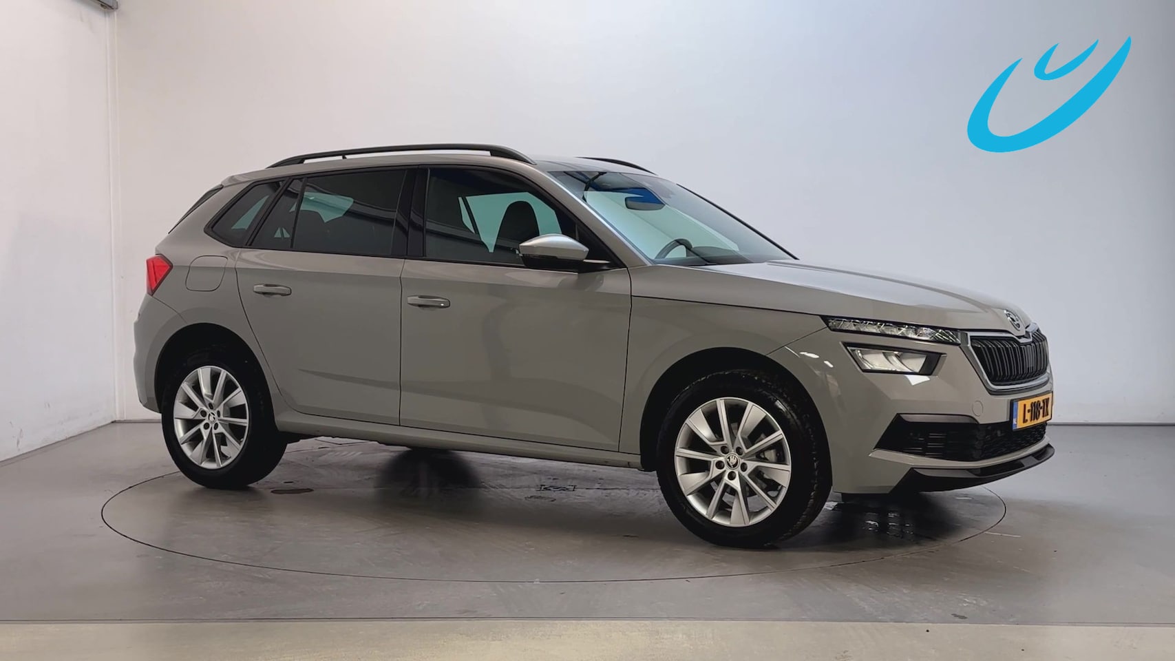 Skoda Kamiq - 1.0 TSI 110pk DSG Sport Business Camera Stoelverwarming App-Connect DAB+ - AutoWereld.nl