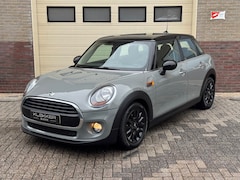 MINI 5-Deurs - One 1.5 D Business Navigatie|Airco|Cruise control|PDC