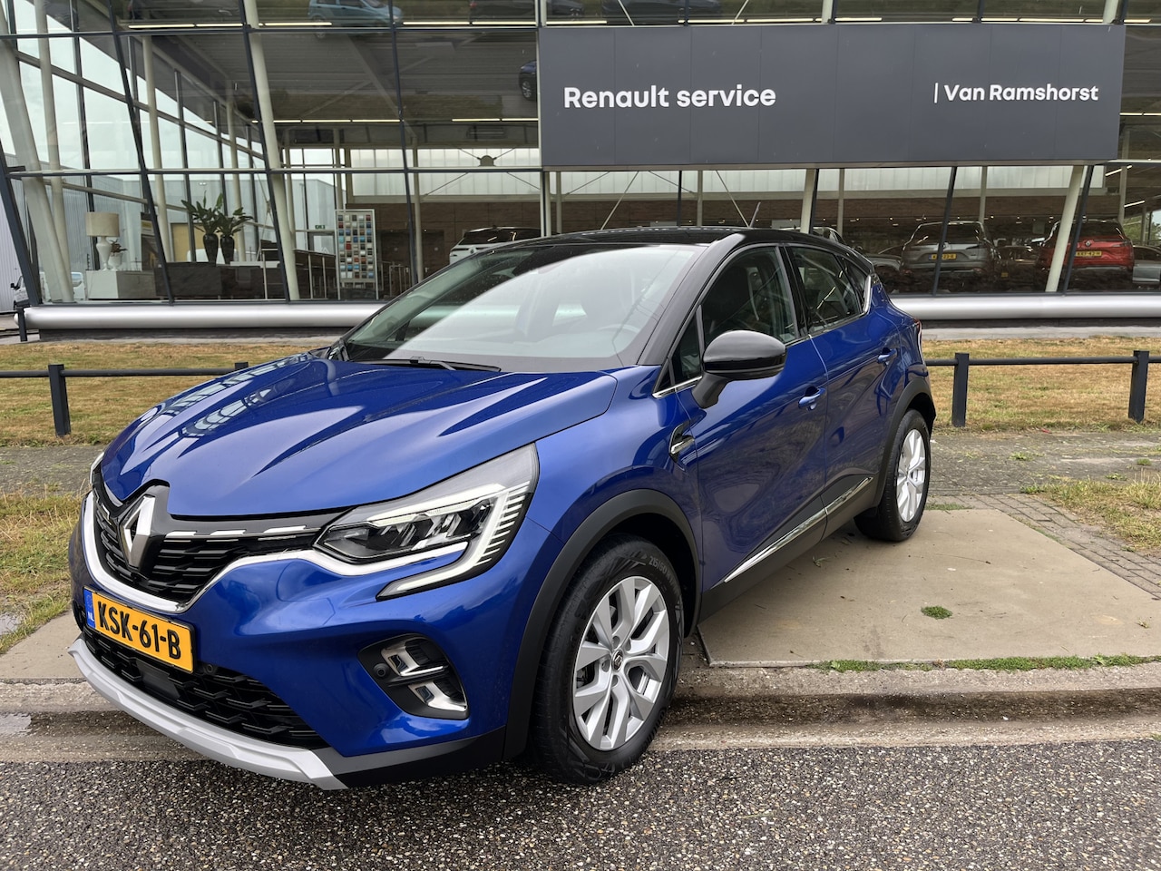 Renault Captur - 1.3 TCe 130 Intens / Camera / Stoelverw. / Climate / Parkeerhulp V+A / LMV / - AutoWereld.nl